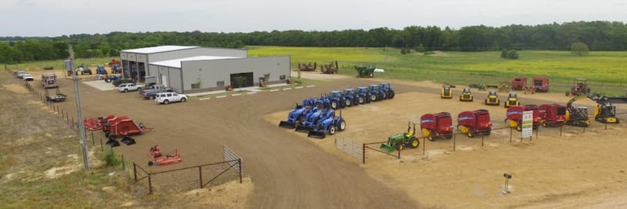 Twin Hills Equipment Store Picture